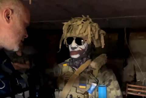 Pri obsadených dedinách sa stretol sa s členom prieskumnej bojovej skupiny