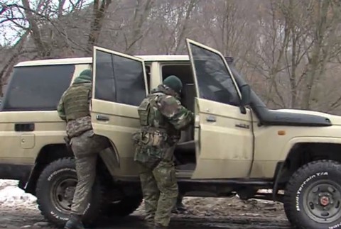 Nebezpečný "lesný" muž je už za mrežami.