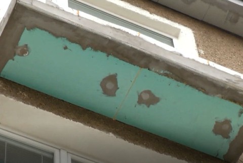 Ľudia sa boja bývať vo svojich bytoch, medzi firmami totiž došlo k sporu