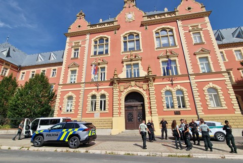 Nahlásenia bombových hrozieb na súdoch 4