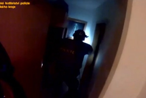 Policajti rozbili gang pašerákov. Drogu bohatých predávali najmä v luxusných baroch