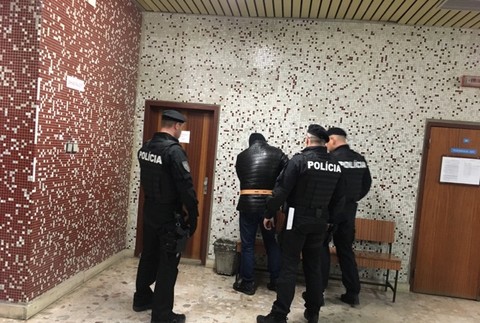 V prípade 17 rokov starej vraždy sa začalo pojednávanie. Sudca rozhoduje o väzbe pre Vladimíra M.