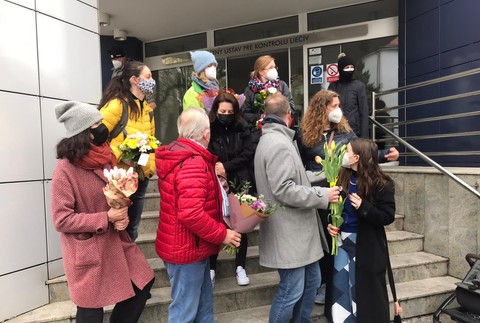 Ľudia vyjadrujú podporu ŠÚKLu