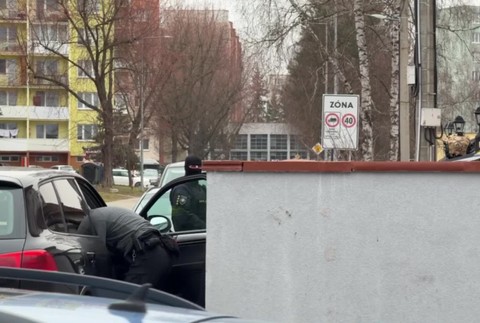 [multi] zasah policie spisska nova ves 1289