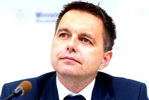 Minister financií Peter Kažimír