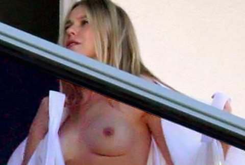 naomi watts nahe prsia