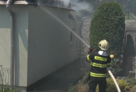 V Nitre horel rodinný dom.