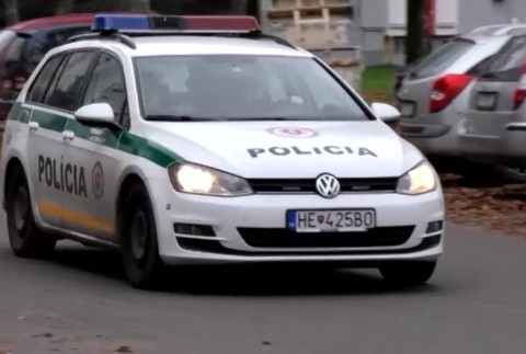 Muž sa mal pokúsiť znásilniť 60-ročnú ženu z Humenného. 