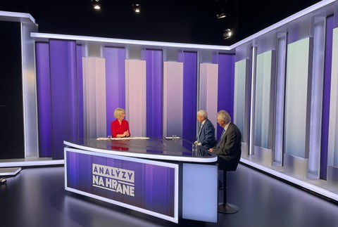 ANALÝZY Na hrane s Mikulášom Dzurindom a Ivanom Šimkom