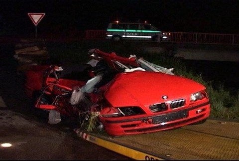 cervene auto, tragicka nehoda, klubina1