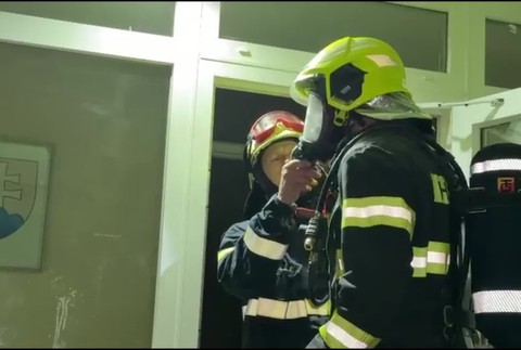 [multi] poziar bytovky 2661