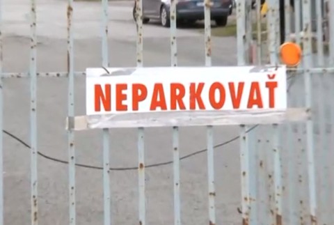 Muž sa ráno vybral do roboty. Poobede ho našli s prasknutou lebkou