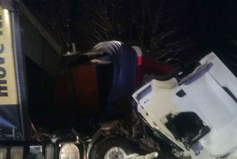 Podvysoká - zrážka vlaku a auta 