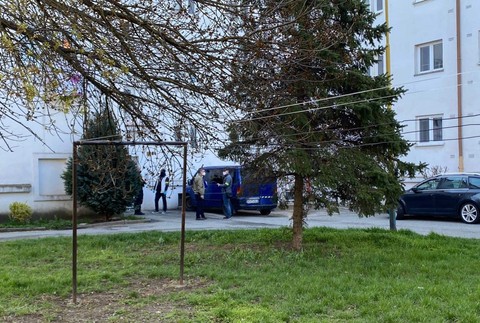 Niekoľko ľudí skončilo v putách po policajnej akcií v Košiciach