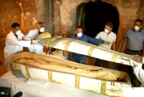 FOTO: Významný objav z čias faraónov. Múmie kňaza a jeho ženy