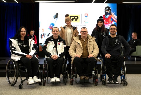 20260225_para_Milano_006197090