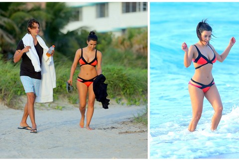 Kim Kardashian herečka modelka celebrita pláž more bikini