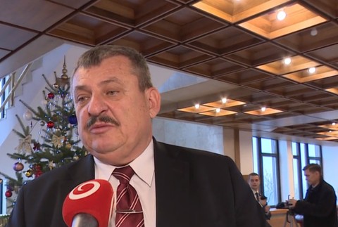 Menej priestoru pre korupciu. Opozícia neverí novému návrhu protikorupčnej politiky