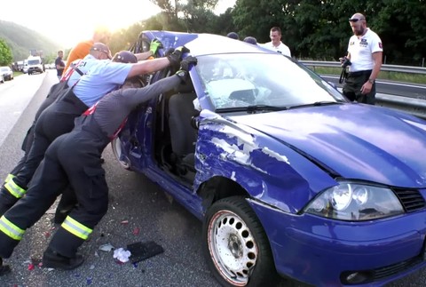 [multi] Hromadná nehoda na R1. 3668