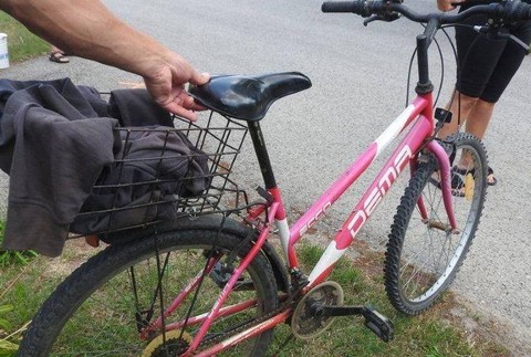 Cyklisti skončili po nehode s vážnymi zraneniami. Päťdesiatdvaročného muža previezli do nemocnice