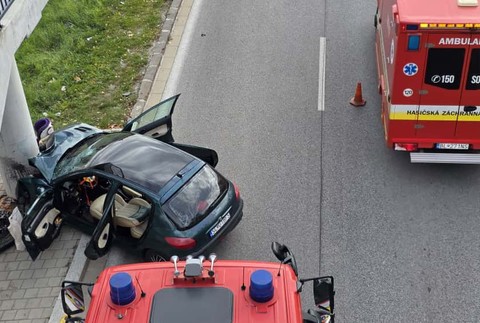 Nehoda na Karlovenskej ulici 3