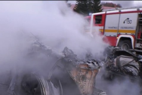 Autá viacerých rodín zachvátil požiar. Škody boli miliónové