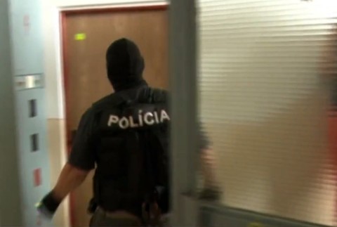 Polícia vo veľkom bojuje proti drogám. Z bratislavských ulíc ale stále nemiznú