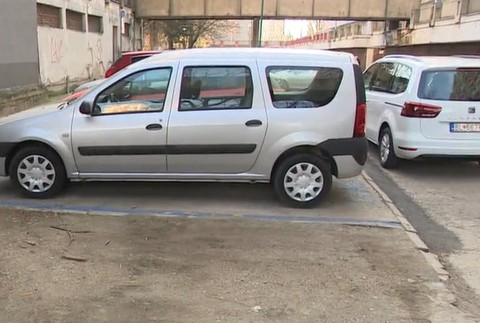 V Bratislava vyčíňa neznámy vandal.