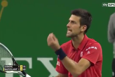 Zúrivý Novak Djokovič na turnaji v Šanghaji117