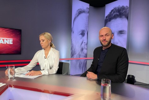 5a4a8ac4-76bd-4ffb-b4a7-a94fb54d3a26