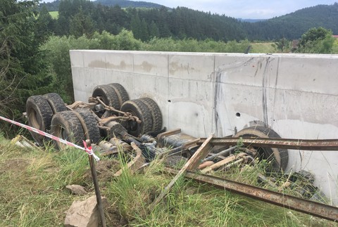 Nižné Ružbachy,nehoda, kamión