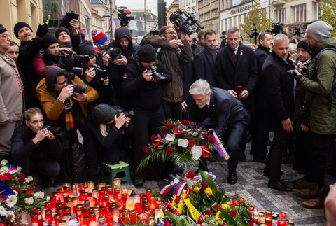 Spomienka na Nežnú revolúciu v Prahe