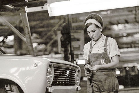 Unikátne snímky z výroby žigulíku (2)