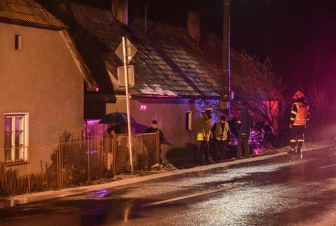 Nehoda policajta v Brezovej pod Bradlom 