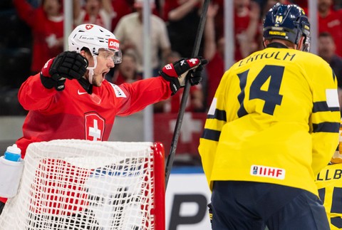 Switzerland_World_Championship_Ice_Hockey380491