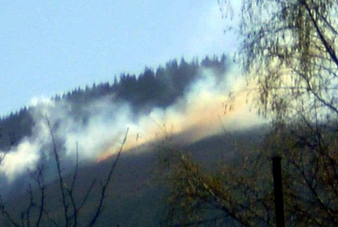 Požiar Nižná Boca oheň dym plamene hory kopce