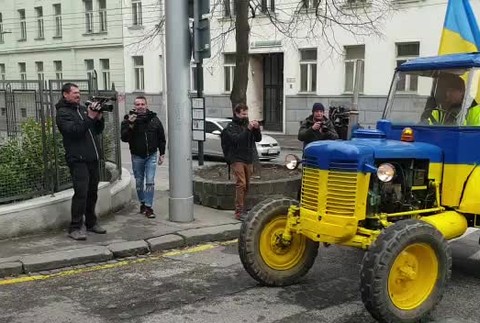 [multi] Mier na Ukrajine: Vyhostenie diplomatov 79