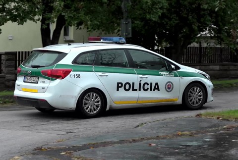 [multi] agresivny majster sveta 164