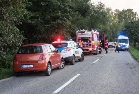 Nehoda, Myjava, mladík obiehal dve autá