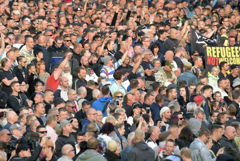 Protest krajnej pravice v nemeckom meste Chemnitz