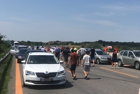 Nehoda kamiónu na D1