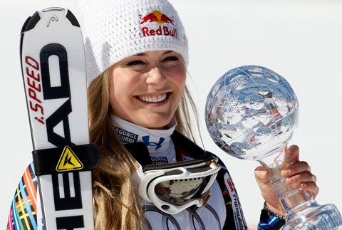 Lindsey Vonnová s glóbusom