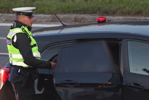 Tvrdila, že mala len 1 pivo, nafúkala však takmer 4 promile (5)