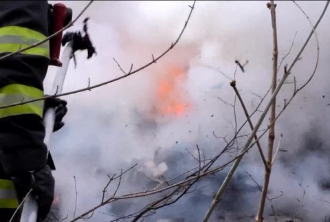 [multi] Zhoreny v chatke 9177