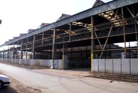 Dvojnásobné nešťastie v Brezne. Zamestnanci prišli o život po tom, ako ich zavalil kontajner1391