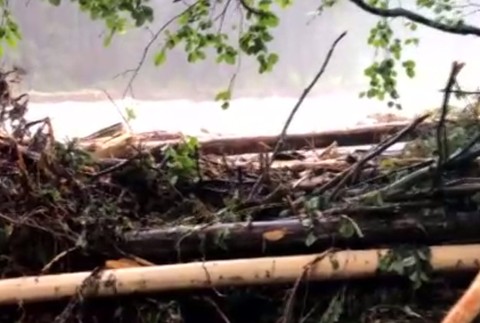 Vlani povodne, teraz sucho. Nočnou morou v Tatrách sú bezohľadní turisti