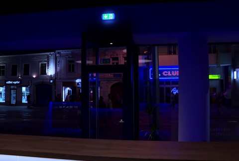 [multi] policajti 499