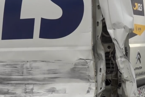 Vodič vojenskej Tatry nabral päť áut 