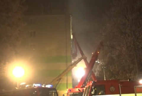 Do bytovky v Svite narazila plošina