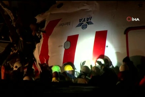 [multi] Lietadlo havaária Istanbul 263